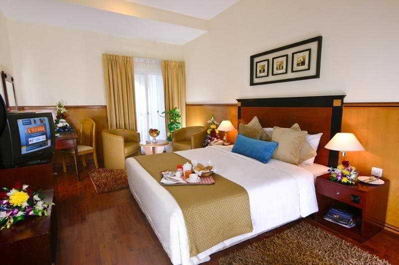Landmark Plaza Hotel Dubai Esterno foto