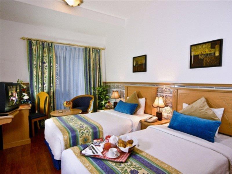 Landmark Plaza Hotel Dubai Esterno foto
