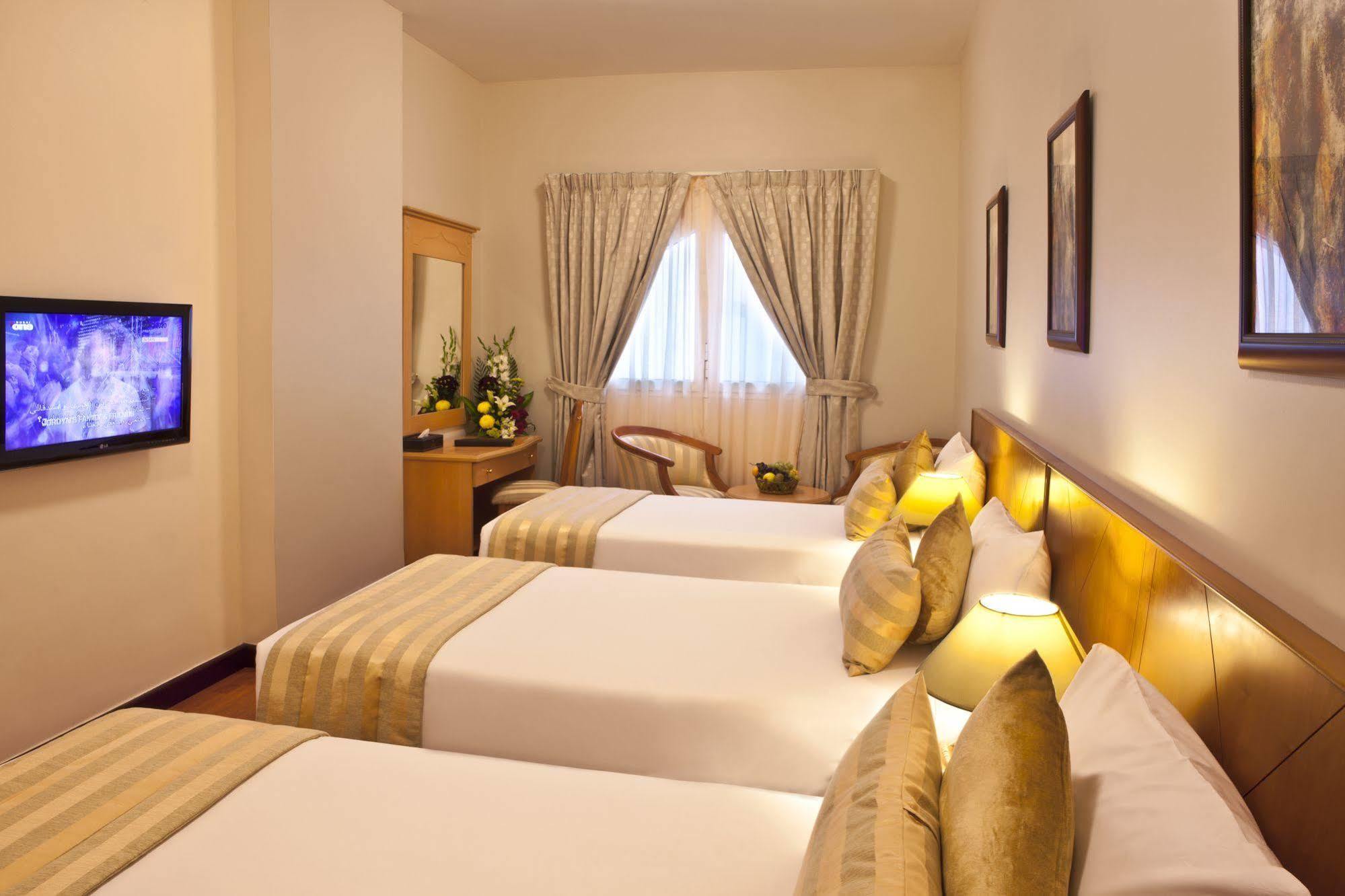 Landmark Plaza Hotel Dubai Esterno foto