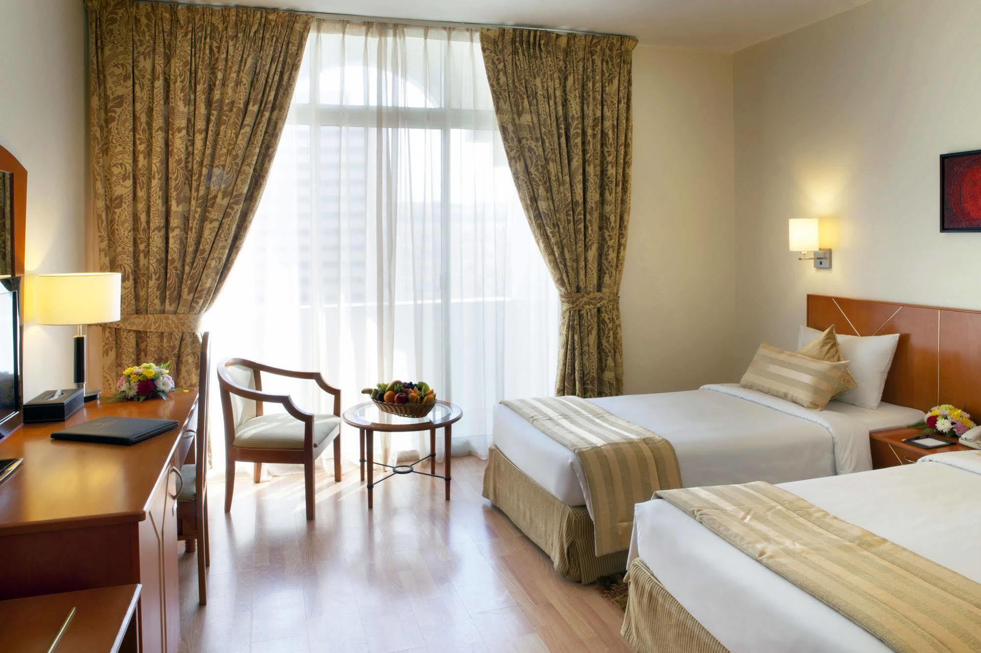Landmark Plaza Hotel Dubai Esterno foto