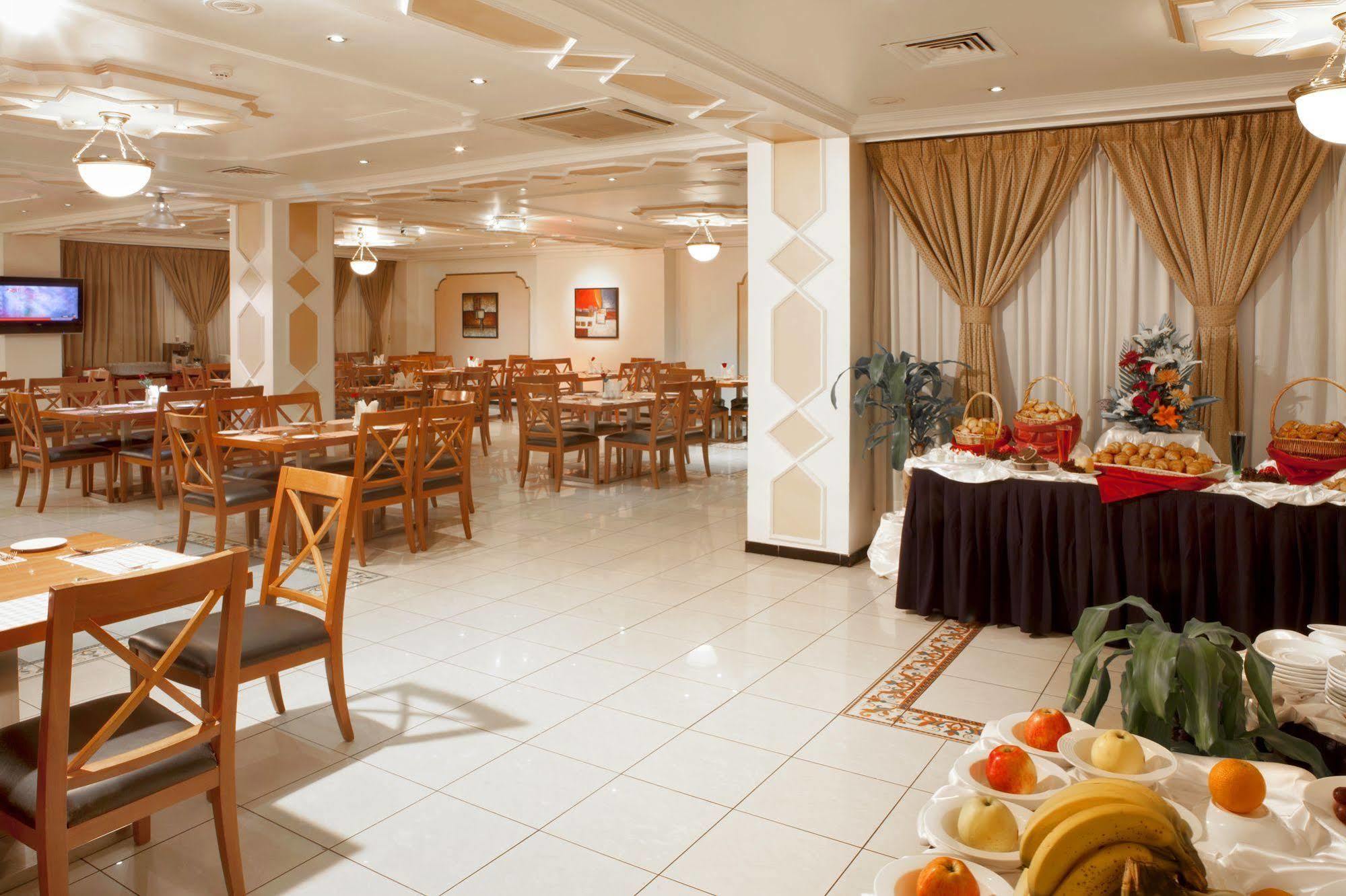 Landmark Plaza Hotel Dubai Esterno foto